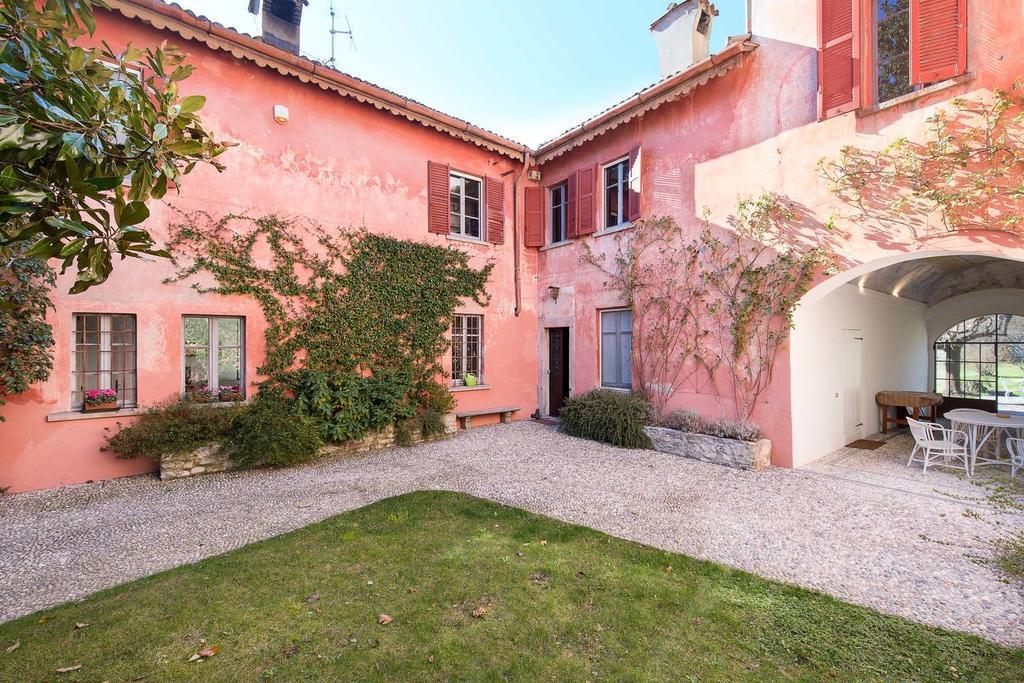 Sassi Villa Como